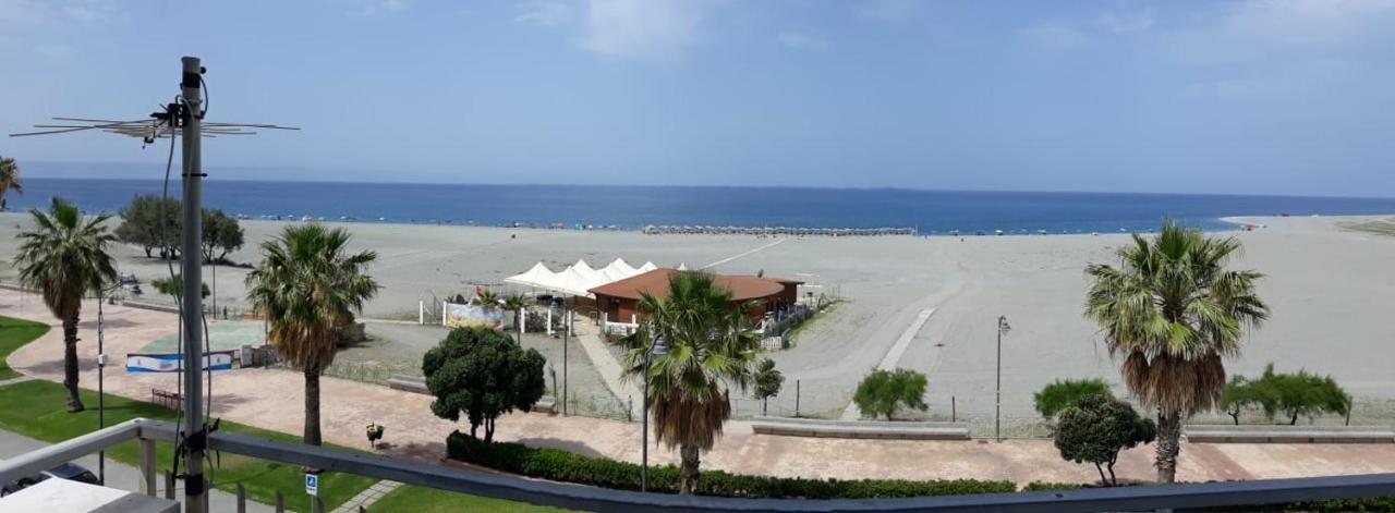 Mare Blu Apartment จิซเซเรีย ภายนอก รูปภาพ