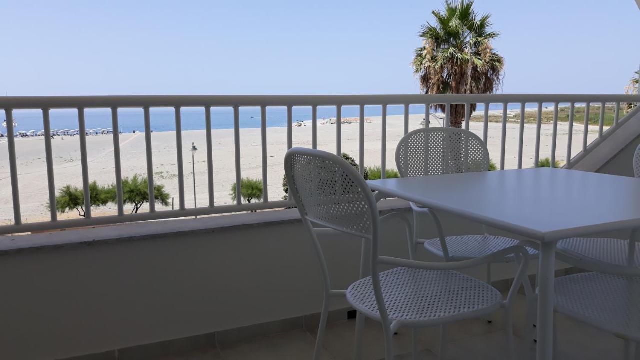 Mare Blu Apartment จิซเซเรีย ภายนอก รูปภาพ